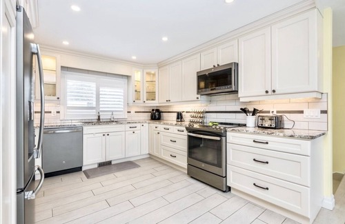 Brock House | Luxe Private Riverfront Getaway on Trent-Severn!