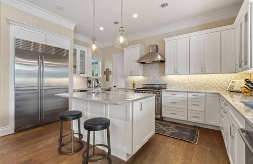 Long Canyon House | Luxe Retreat -Sauna|Cold Plunge|Pool Spa + Privacy