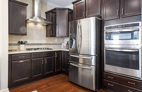 Cary House | Luxe Retreat w/King Suite | 5* Location, Gym, Pool, Pets OK