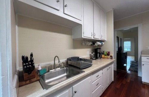 Winooski Apartment | Luxe Ski/Golf Sanctuary wYard&BBQ WalkShopDine Downtown Burlington UVMC Beaches