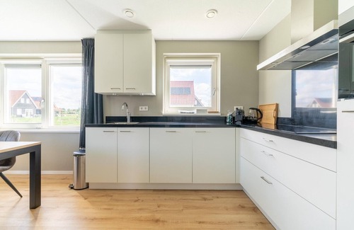 Scherpenisse House | Luxe Stay with Sauna & Garden