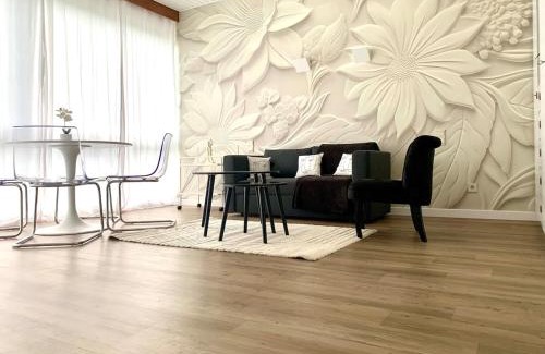 Limpertsberg Apartment | Luxembourg City Terrace Apartment