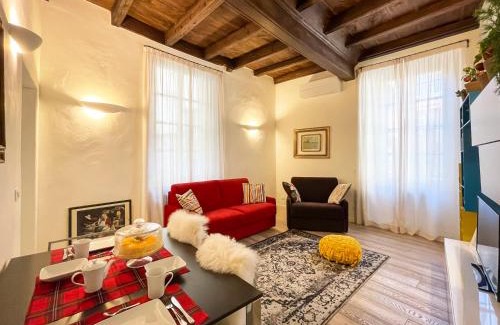 Roman Quarter Apartment | LuxRent Apartment Castello