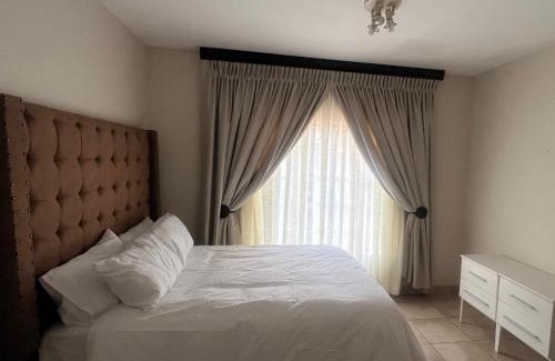 Kareeberg Apartment | Luxstay