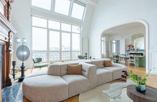 Neuilly-sur-Seine Apartment | Luxueux Appartement 4BD, Arc de Triomphe