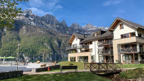 Unterterzen Apartment | Luxuriöses Galerie-Penthouse direkt am Walensee