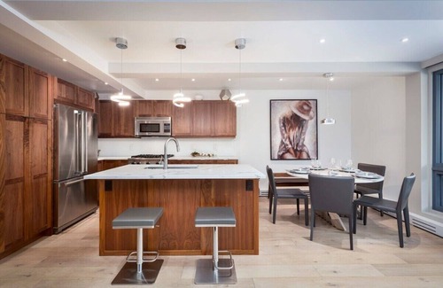 Aspen Condo | Luxurious 2-Bed 2-bath with Breathtaking Views & A/C!