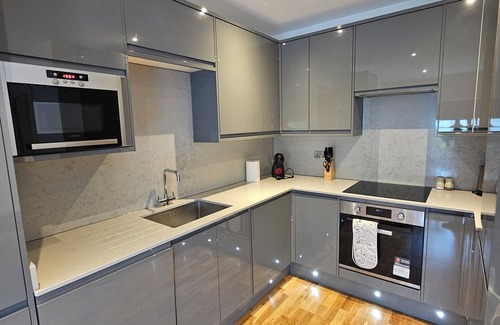 West Finchley Apartment | Luxurious 2 bedroom apartment, truly exceptional experience.