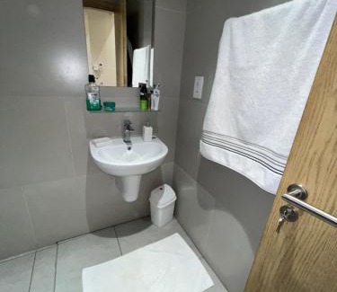 Al Khuwair Apartment | Luxurious 2BHK apartment muscat bousher