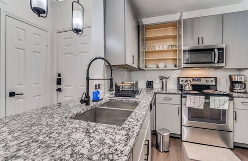 McNeil Apartment | Luxurious 2BR+Resort Style Pool