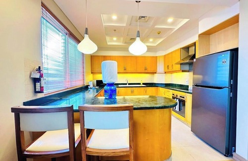 Manama Apartment | Luxurious 3-Bedroom Sea View