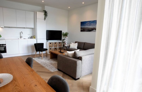 Bussum Apartment | Luxurious and tastefully furnished apartment in heart of Bussum