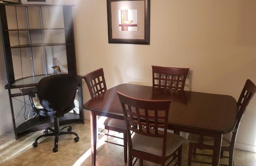 Timberlea Apartment | Luxurious Apartment with Wi-Fi, Private Bathroom and GYM Facilities