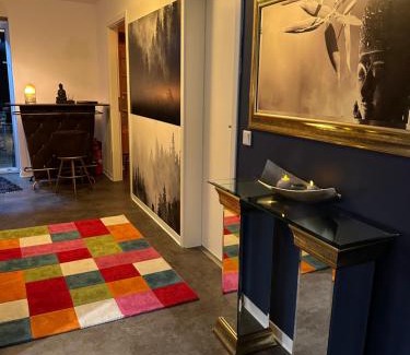 Nippes Apartment | Luxurious Apartment with Sauna