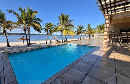 Gueima Villa | Luxurious Beachfront house-Villa 44