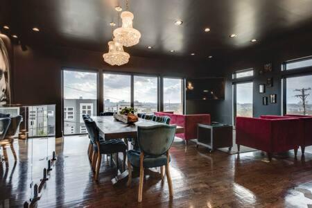 Talbot's Corner House | Luxurious Celebrity Home in Nashville