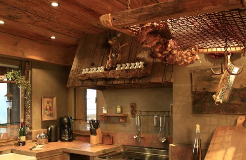 Bellevaux Ski Chalet | Luxurious Chalet with Jacuzzi and Sauna
