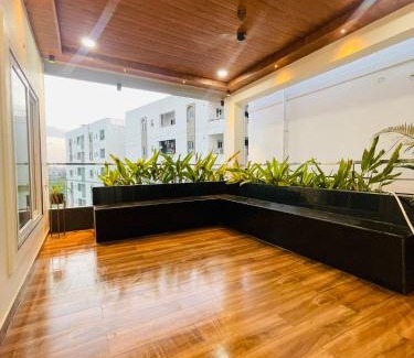 Chanda Nagar Villa | Luxurious Garden view Duplex in Hyderabad