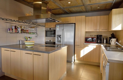 Stoumont House | Luxurious Holiday Home in Stoumont with Pool & Bar