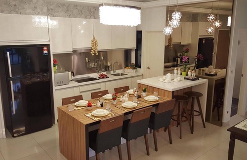 Medini Condo | LUXURIOUS HOMELY EXQUISITE NEW FREE-WIFI LEGOLAND MERIDIN@MEDINI, HIGH UNBLOCKED