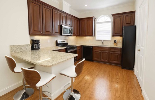 Woodlake - Briar Meadow House | Luxurious House Private Jacuzzi 5 Beds