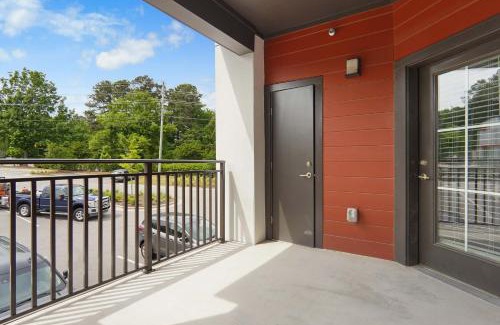 North Raleigh Apartment | Luxurious King 3BR Suite in North Raleigh!