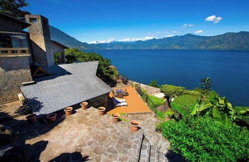 Santiago Atitlan Ski Chalet | Luxurious Lake Front Property/Families/Couples