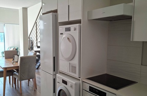 Pretoria Apartment | Luxurious Loft Apartment. Best location! Hip and happening.