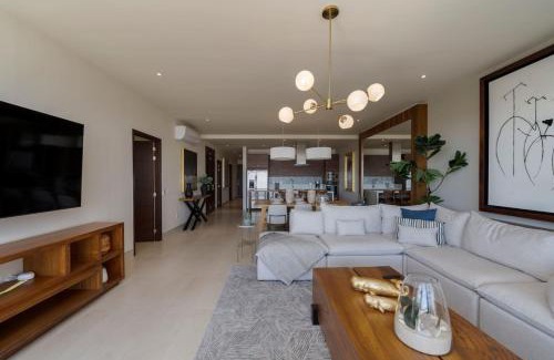 El Tezal House | Luxurious New 3BR Condo with Ocean and Arch Views