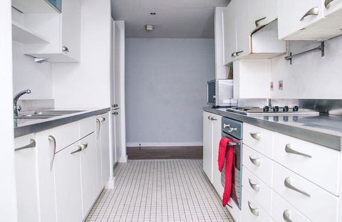 North Woolwich Apartment | Luxurious penthouse studio in London