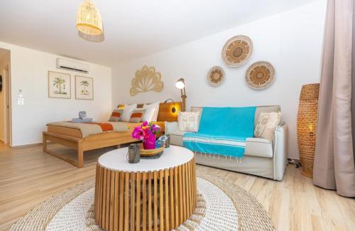 Orient Bay Apartment | Luxurious Studio Alamanda Resort