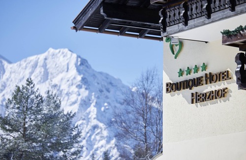 Riezlern Apartment | Luxurious vacation apartment in a 4* boutique hotel