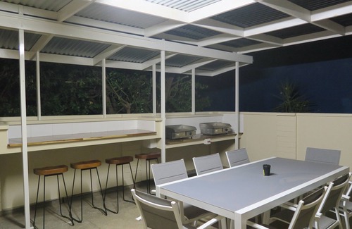 Sea Lake House | Luxuriously Appointed, Spacious and Private. Just 5 Minutes From Lake Tyrrell