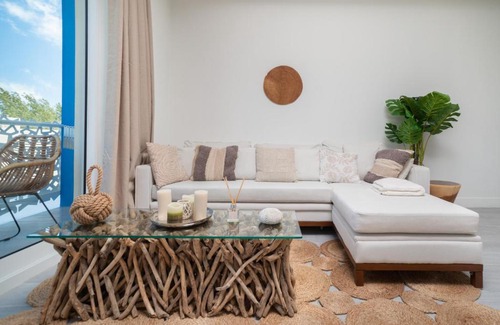 Seven Mile Beach Apartment | Luxury 1 bed apartment near Seven Mile Beach at The Grove - Villa Zen