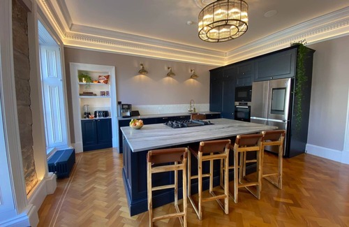 Glasgow Westend Apartment | Luxury 1 bedroom stay in the heart of the West End