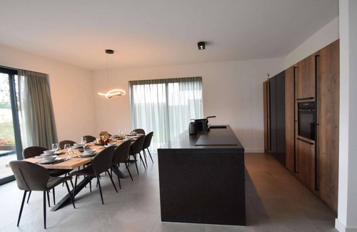 Zeewolde Villa | Luxury 10p villa on the water near Harderwijk