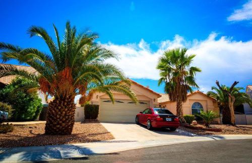 North Las Vegas House | Luxury 1900 SQ FT House Huge 46 FT Pool & Hot SPA