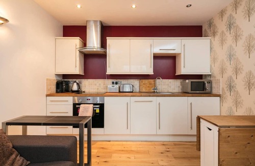 Prestwich Cottage | Luxury 1bedroom Lodge in Prestwich