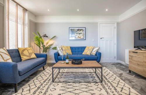Rhos on Sea Apartment | luxury 2 bed apartment, sea view, near the beach.