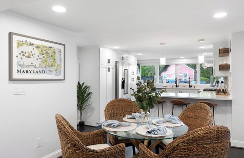 Chesapeake City House | Luxury 2-bedroom house with Water views, Chesapeake City