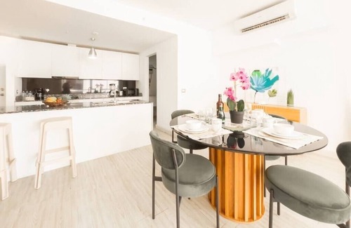 San Francisco Apartment | Luxury 2 bedroom apt free parking and Pool