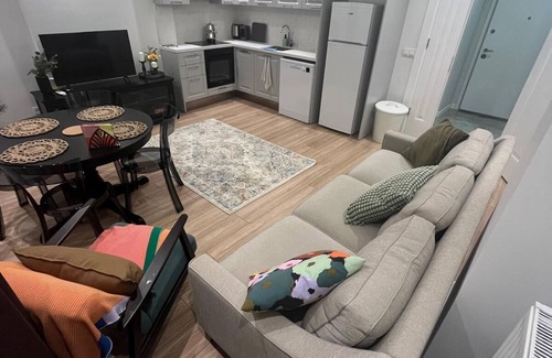 Ust Bostanci House | Luxury 2-Bedroom Residence with WiFi & AC – Bostancı, Istanbul