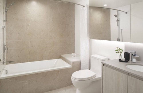 Belltown Hotel | Luxury 2-Bedroom Suite w/Balcony, Pools, Gym & More in Seattle's Heart!