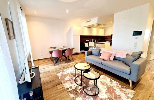 Gasperich Apartment | Luxury 2 bedrooms with Parking&Terrace