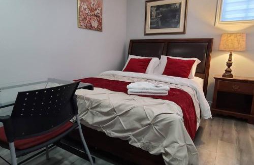 Cambridge Apartment | LUXURY 2-BEDROOMS UNIT WITH WIFI, LDR & PARKING.
