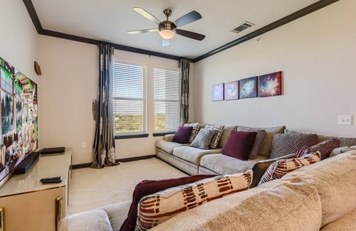 Steiner Ranch Apartment | Luxury 2 King Beds Condo, with Lakeview