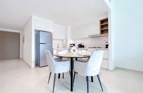 Za'abeel 2 Apartment | Luxury 2B in Downtown Views Balcony and Burj View