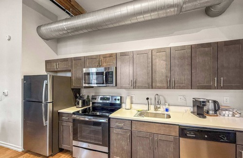 Northern Liberties Apartment | Luxury 2BD | 6 Beds | Northern Liberties