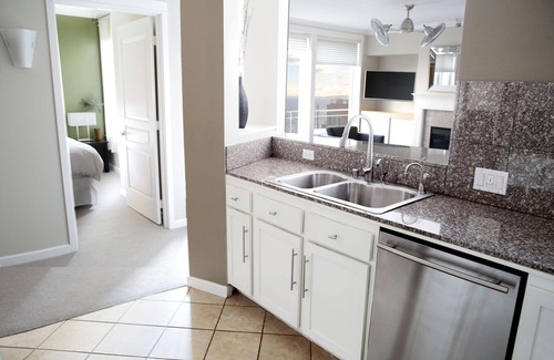 Downtown Seattle Condo | Luxury 2BR Condo in ONLY Waterfront Location Downtown-Steps to Pike Place Market