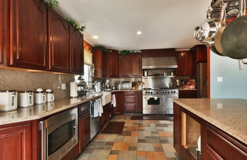 Bulls Ferry and Jacob's Ferry House | LUXURY 3,250SQFT TOWNHOUSE WITH MANHATTAN & OCEAN VIEWS - 15MINS TO TIMES SQUARE